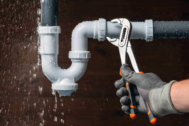 Professional Plumbing technician working in Hurley, VA